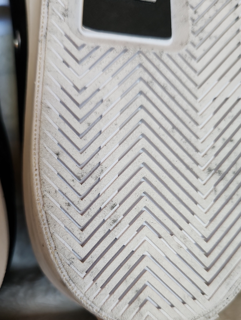 Black Leather Low-Top Converse Jack Purcell Sneakers with White Sole And Laces - Picture 3 of 8